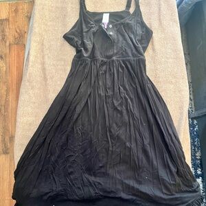 Elegant Black Sleeveless nightgown